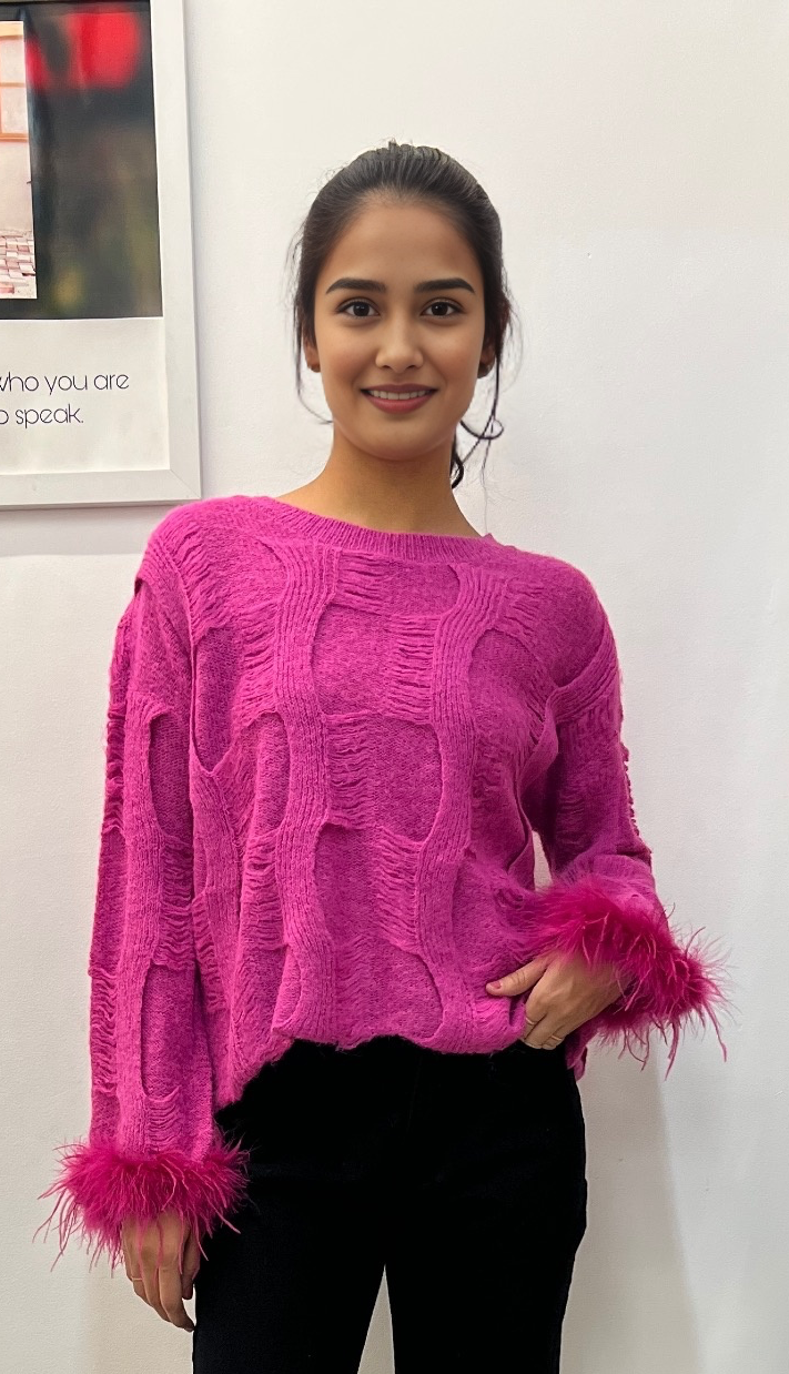 Woollen & fur combined sweater cum top