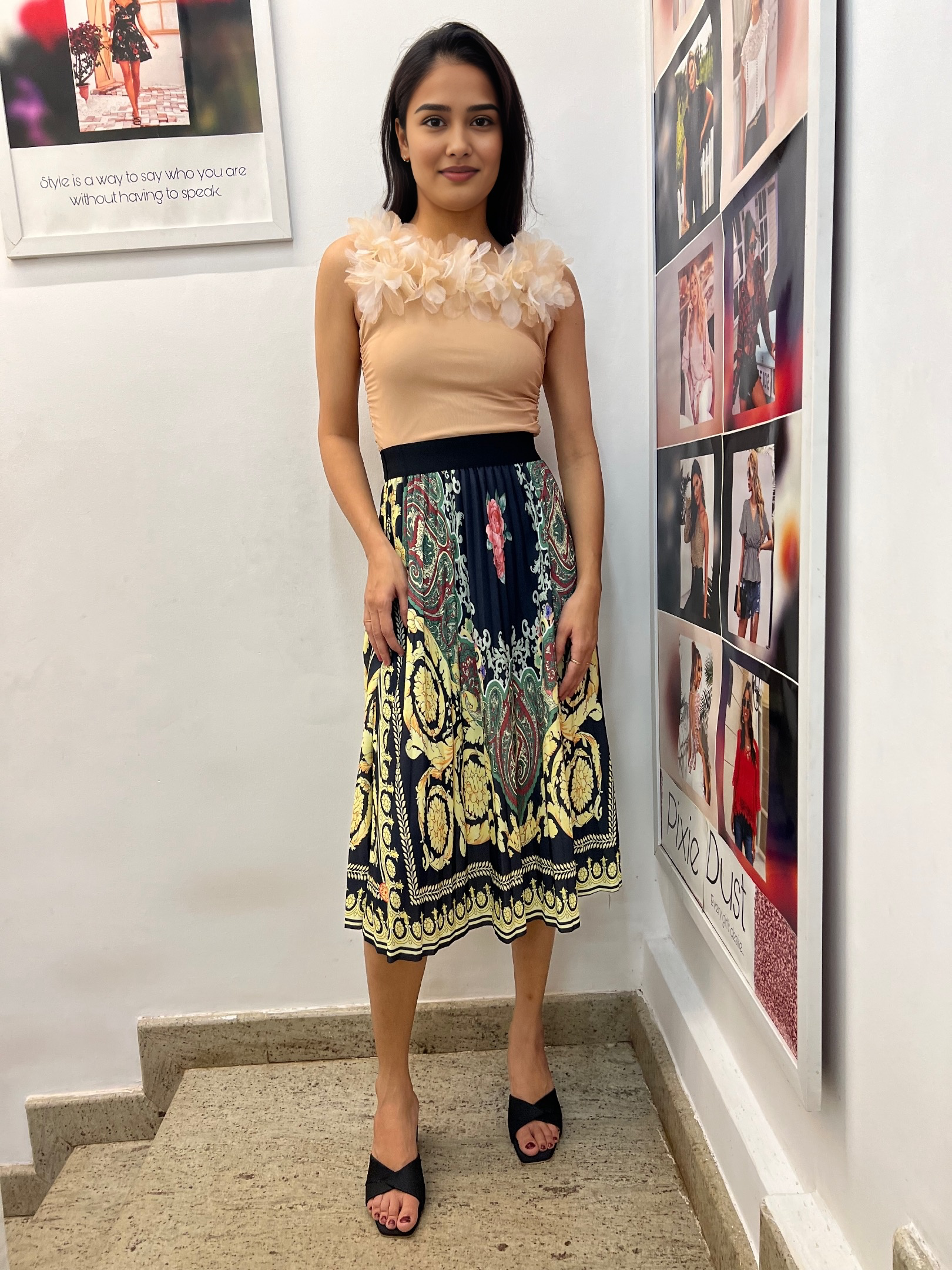 Korean style pleated skirt with western print