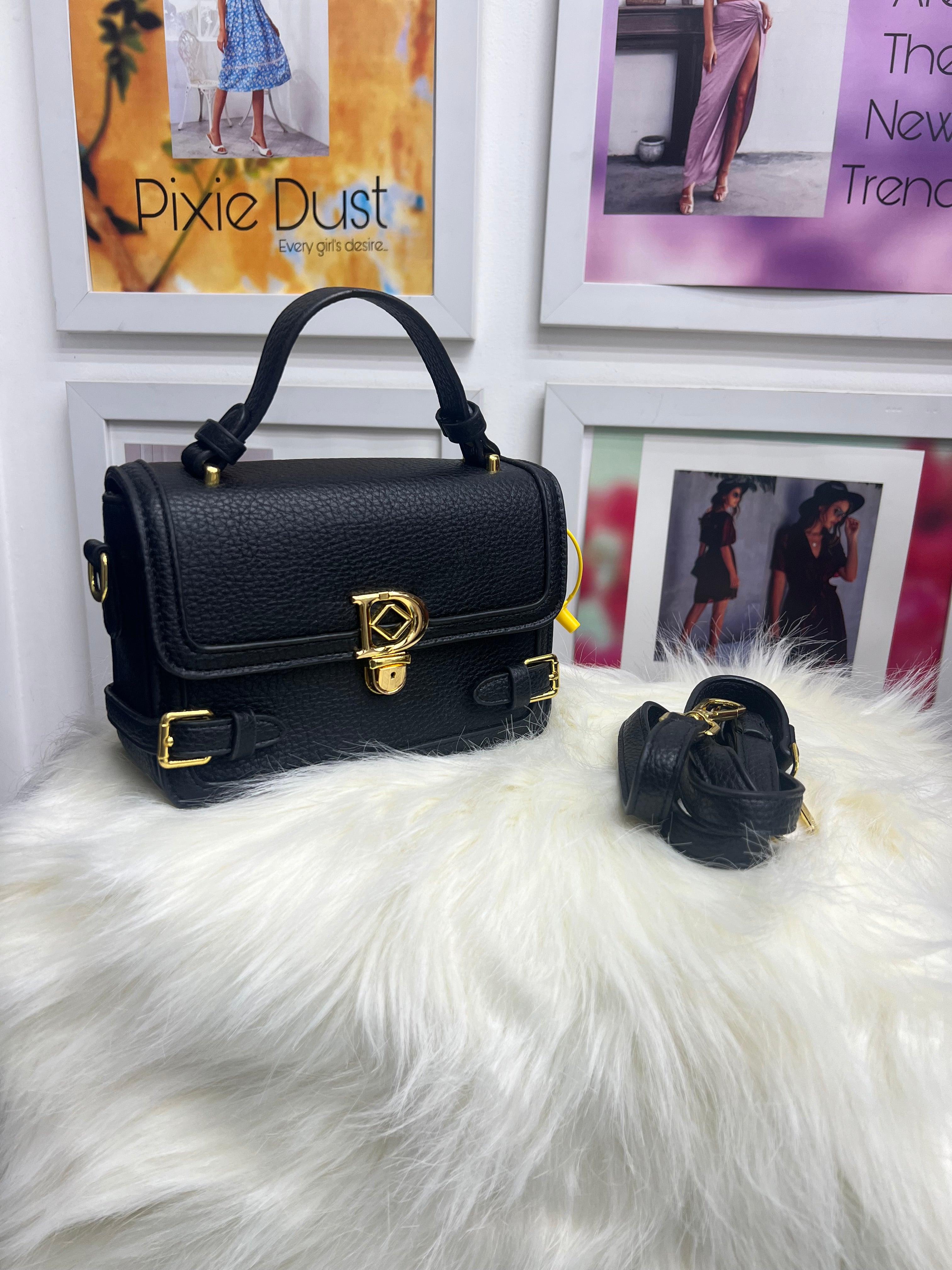 Black & gold square hand bag with D lock